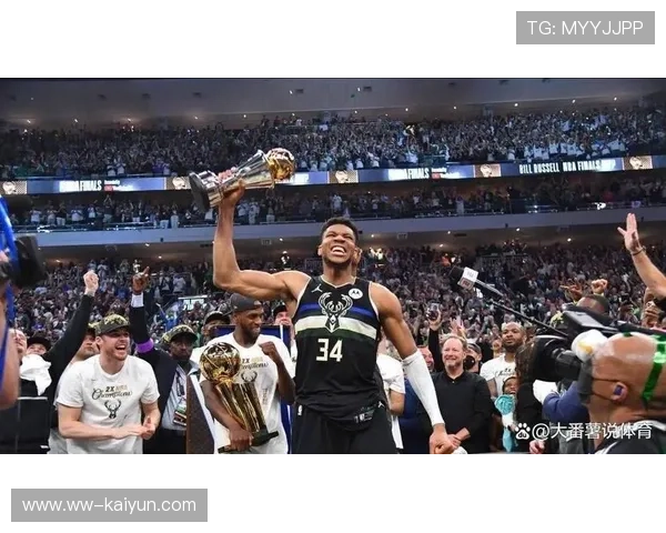 字母哥第四节称王再现——新时代篮球英雄的荣耀时刻